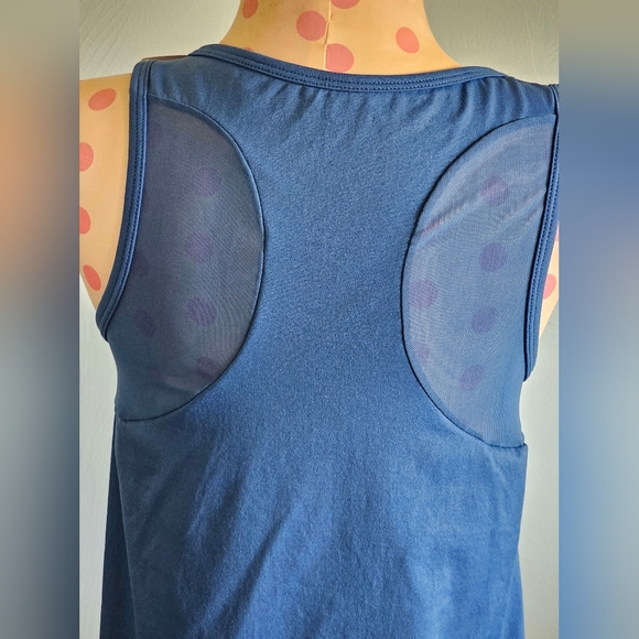 Disbest Yoga Sleeveless Athletic Tank Top With Built-In Bra Mesh On The Back - Picture 5 of 7